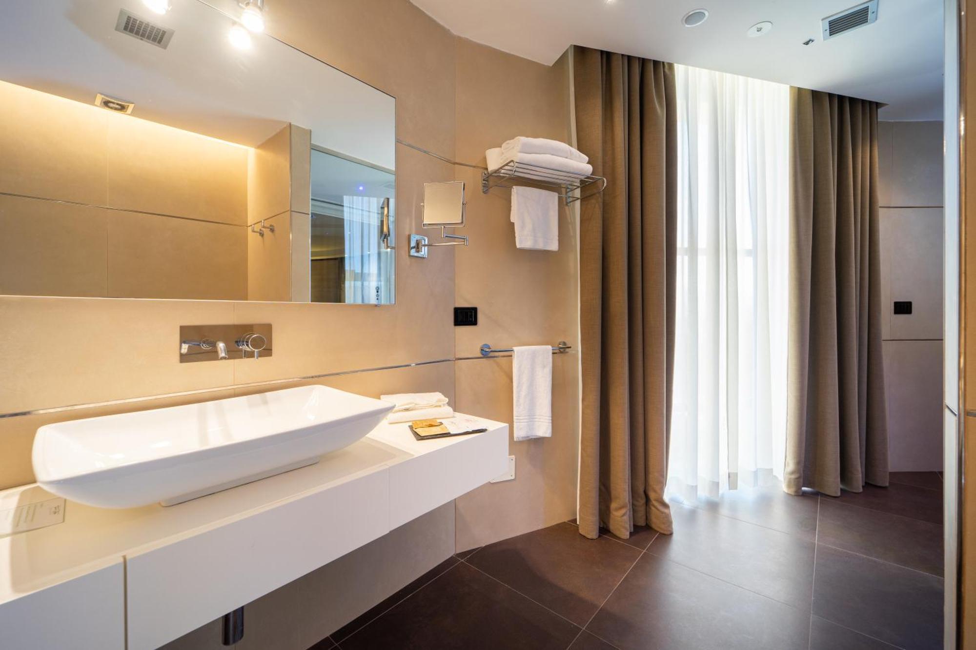 Una Hotels Tenuta Contessa Farm & Spa Cosenza Монтальто-Уффуго Экстерьер фото