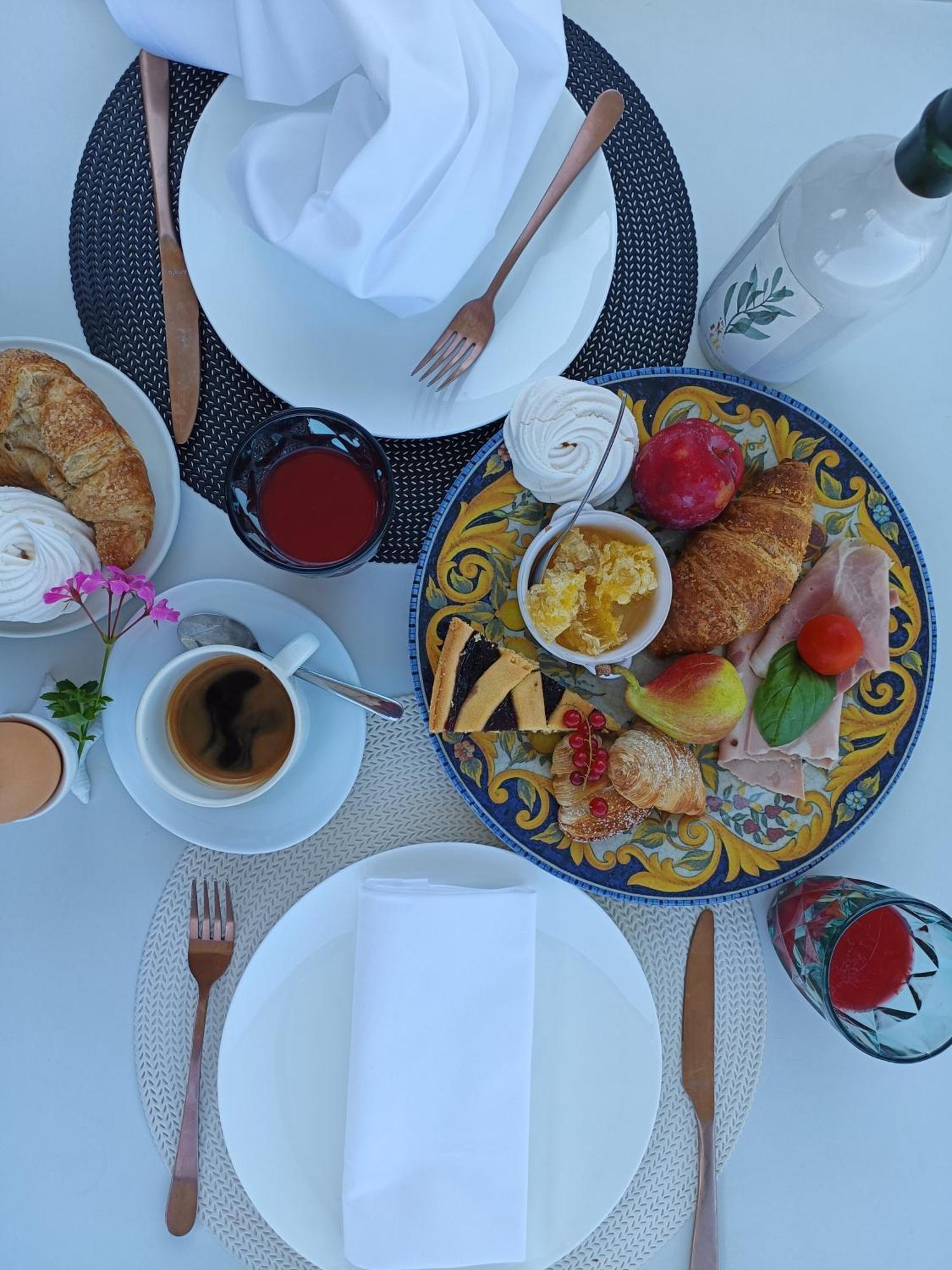 Una Hotels Tenuta Contessa Farm & Spa Cosenza Монтальто-Уффуго Экстерьер фото